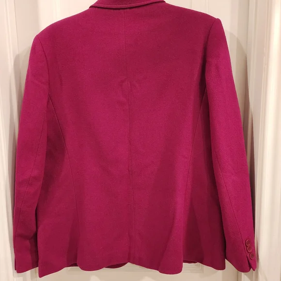 Pink Wool Blazer with Notched Lapels and Tailored Fit - Picture 7 of 7